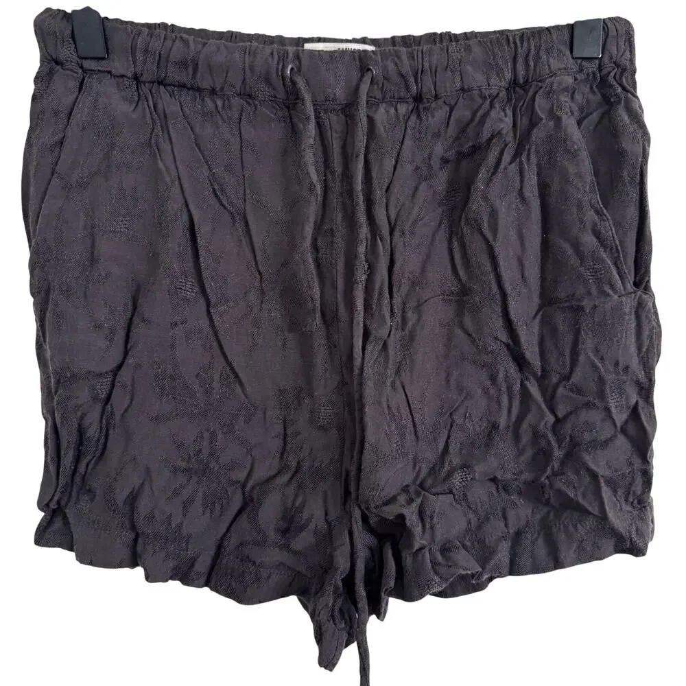 Amuse Society Gray Floral Inset Pattern Shorts Size XS